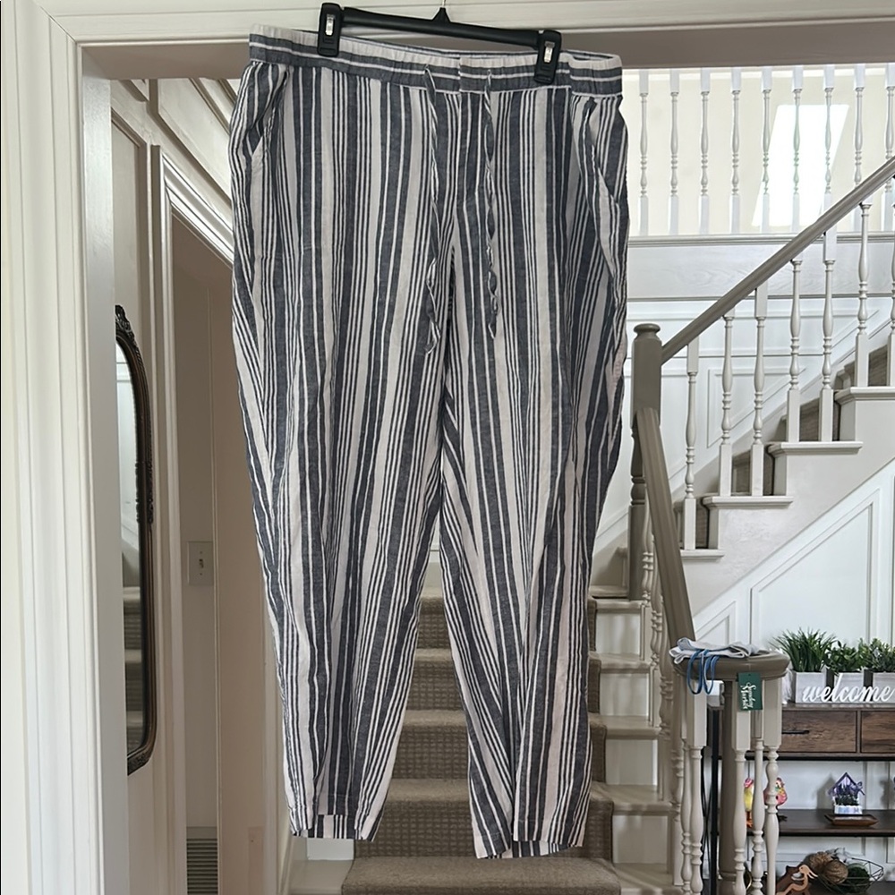EUC Liz Claiborne Linen Blend Pants